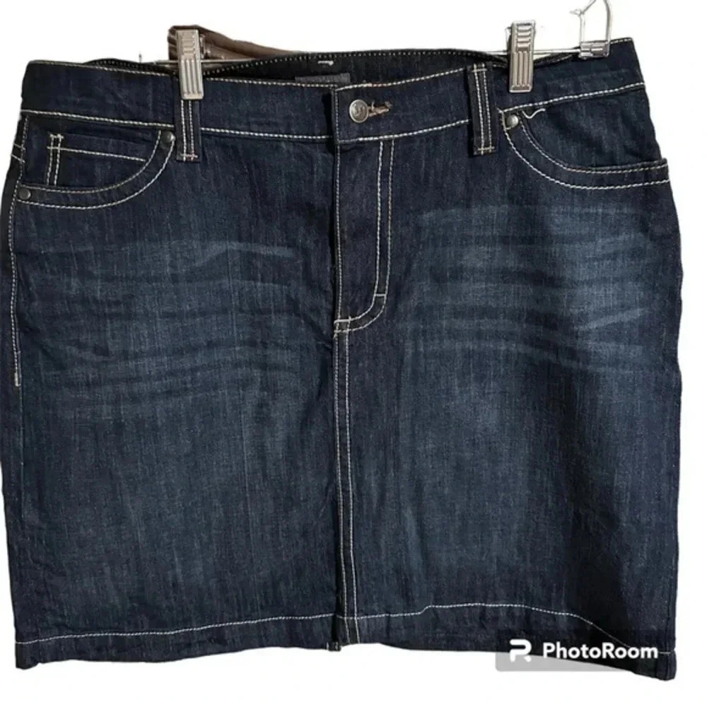 Cabelas jeans mini skirt
